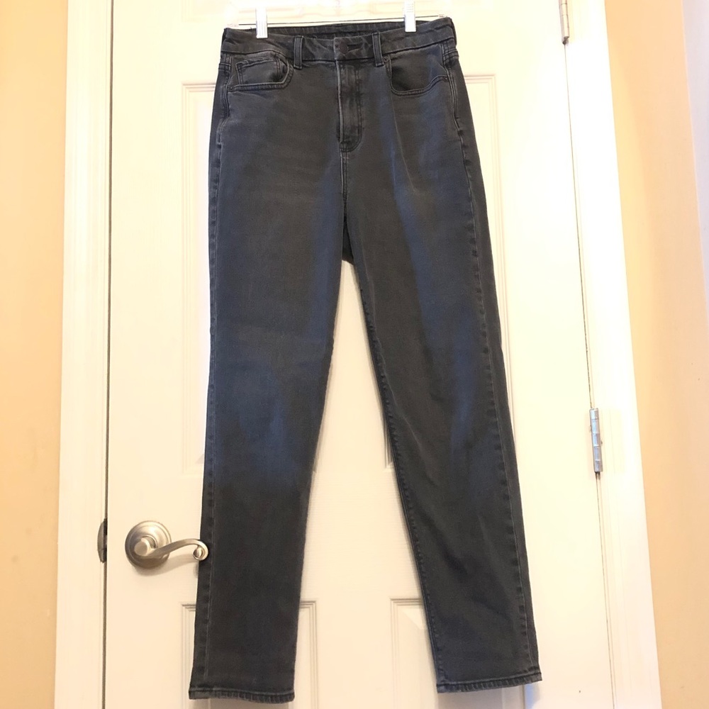 American Eagle Stretch Curvy Mom Jeans